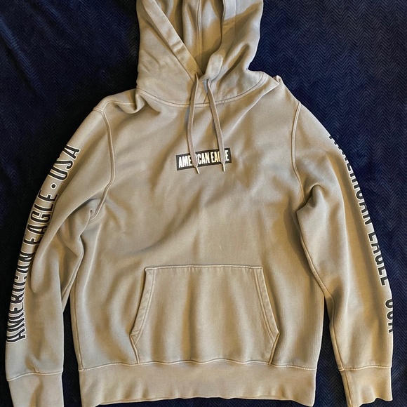 American Eagle Sweater - Picture 1 of 2